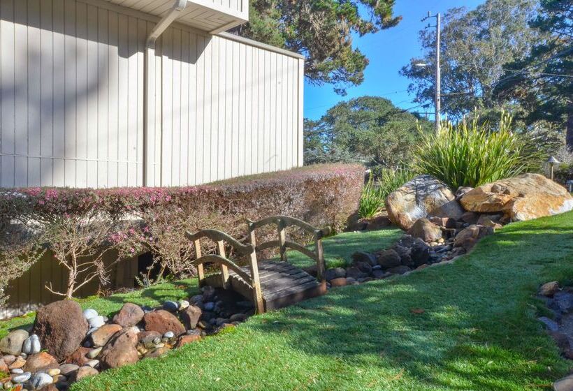 هتل Best Western The Inn & Suites Pacific Grove