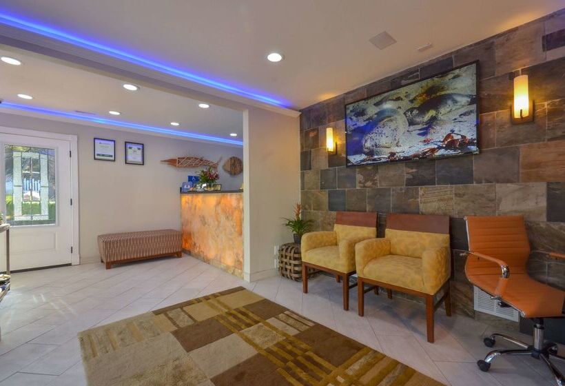 هتل Best Western The Inn & Suites Pacific Grove