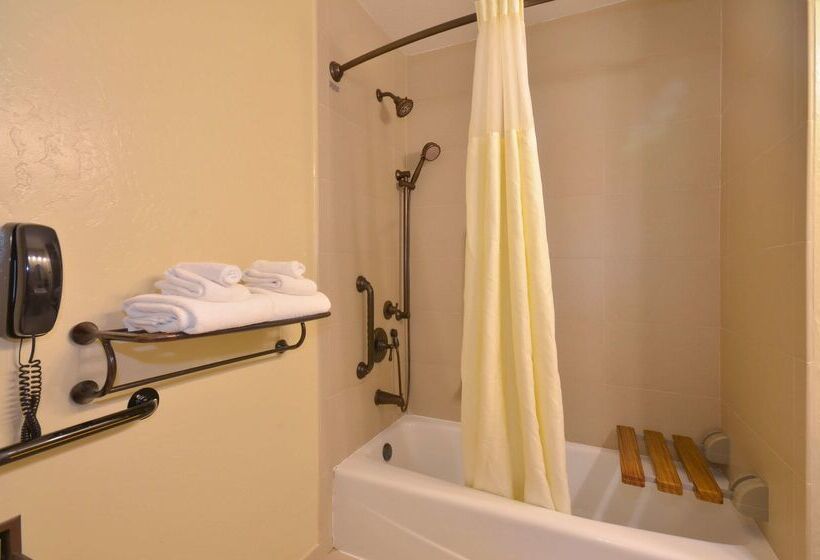 هتل Best Western The Inn & Suites Pacific Grove