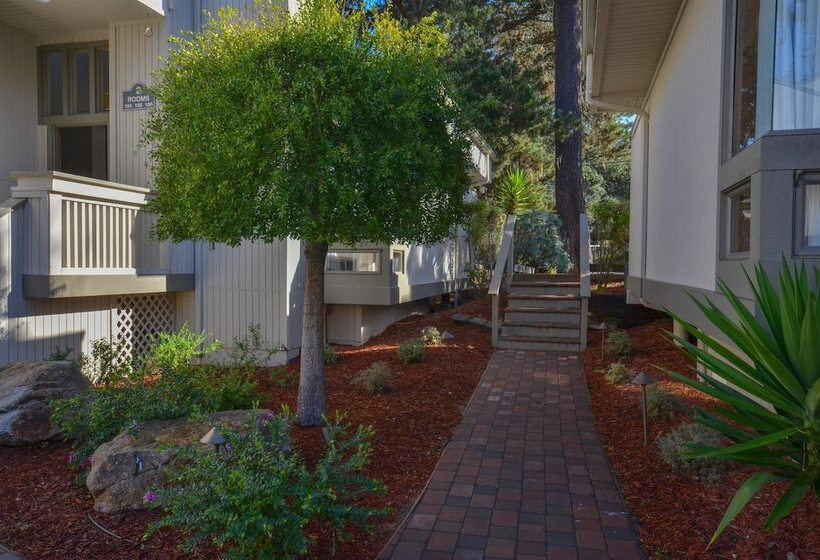 هتل Best Western The Inn & Suites Pacific Grove