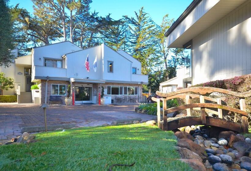 هتل Best Western The Inn & Suites Pacific Grove