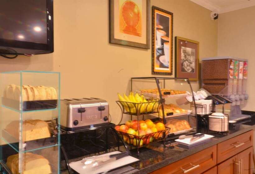 هتل Best Western The Inn & Suites Pacific Grove