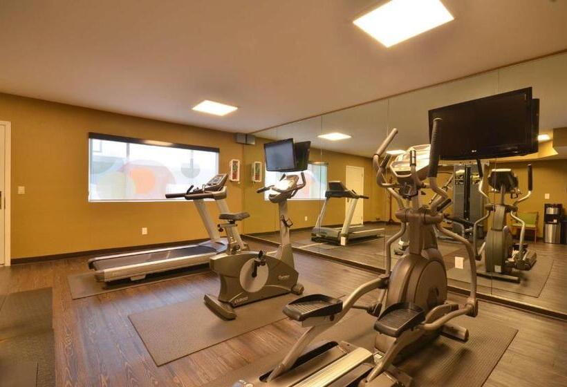 هتل Best Western The Inn & Suites Pacific Grove