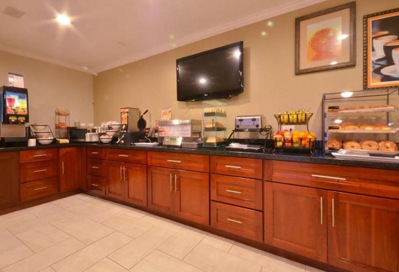 هتل Best Western The Inn & Suites Pacific Grove