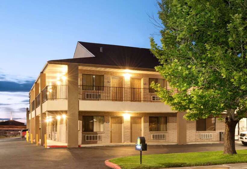 هتل Days Inn By Wyndham Albuquerque West