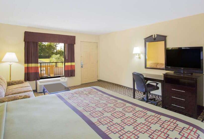 בית מלון כפרי Days Inn By Wyndham Andalusia