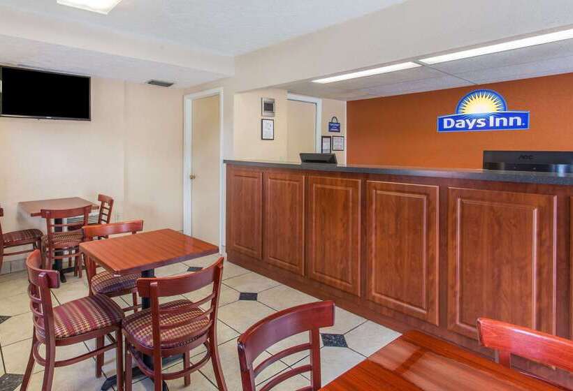فندق Days Inn By Wyndham Bradenton I75