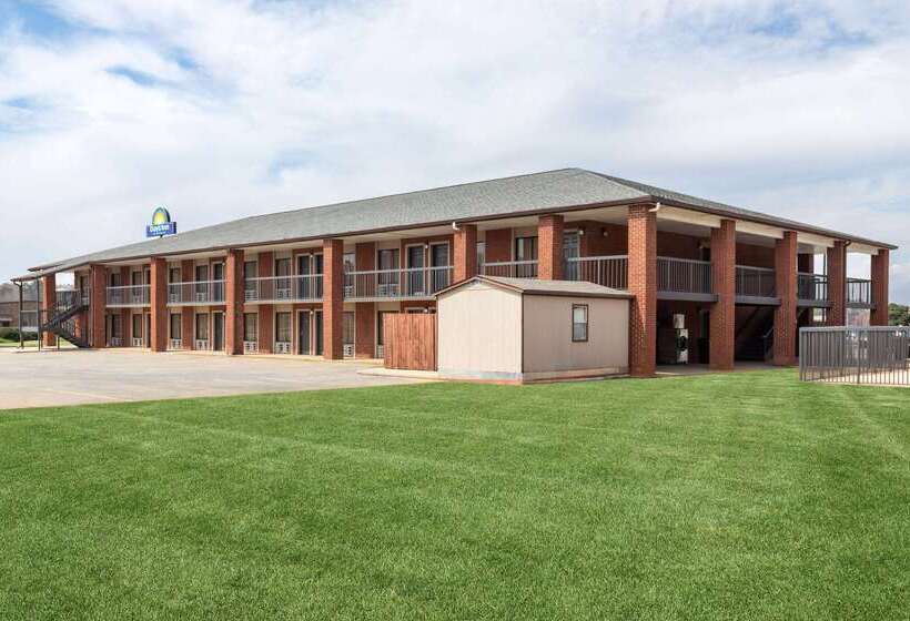 Отель Days Inn By Wyndham Childersburg