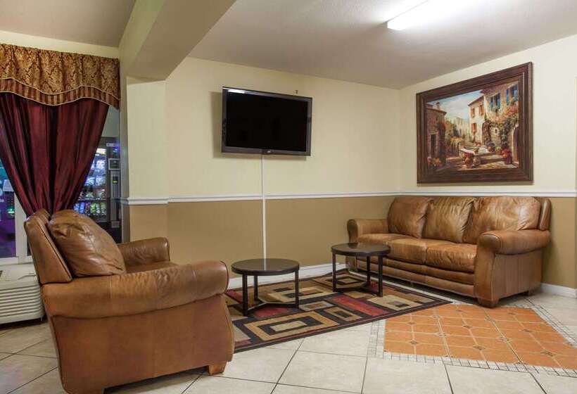 בית מלון כפרי Days Inn By Wyndham Daytona Beach Speedway