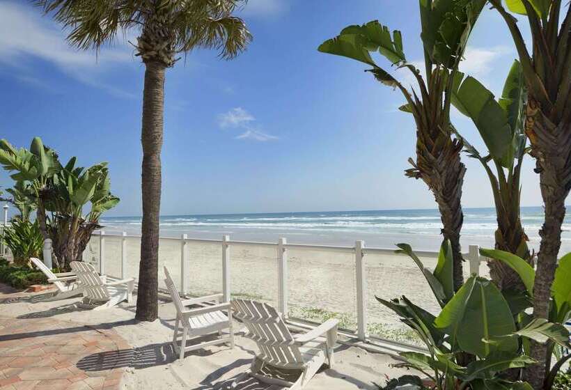 هتل Days Inn By Wyndham Daytona Oceanfront