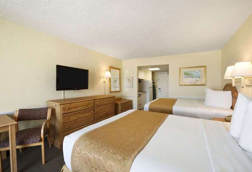 Hotelli Days Inn By Wyndham Daytona Oceanfront