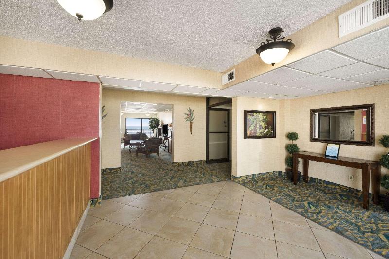 هتل Days Inn By Wyndham Daytona Oceanfront