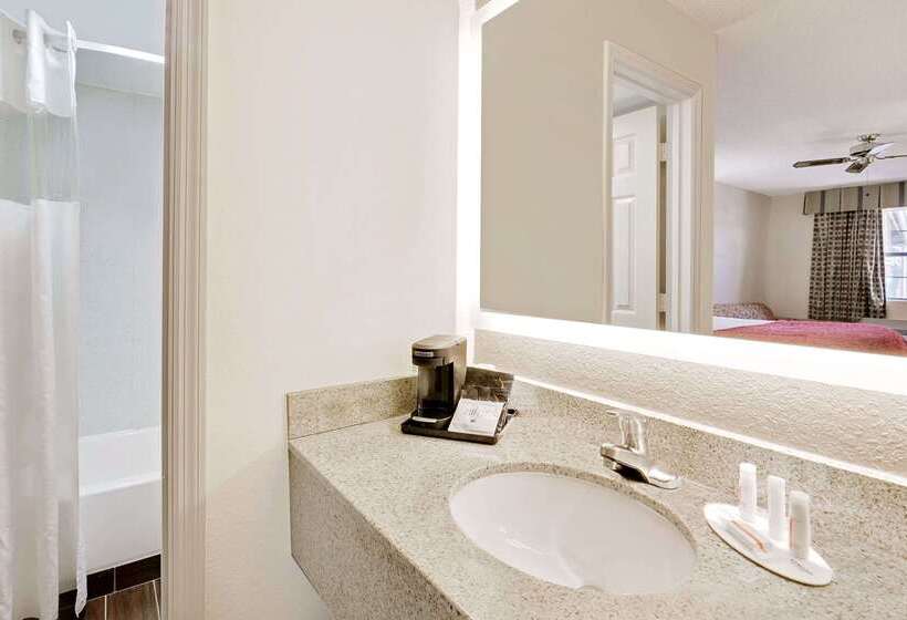 فندق Days Inn By Wyndham Demopolis