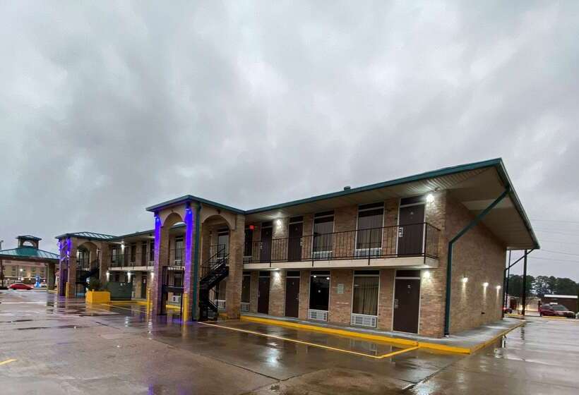 فندق Days Inn By Wyndham Forest