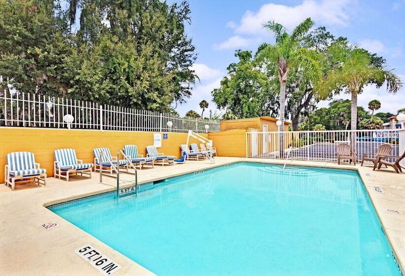 Hotel Days Inn By Wyndham Fort Myers