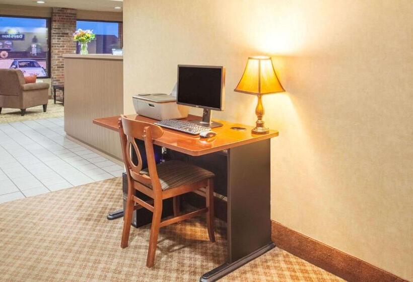 Отель Days Inn By Wyndham Glasgow