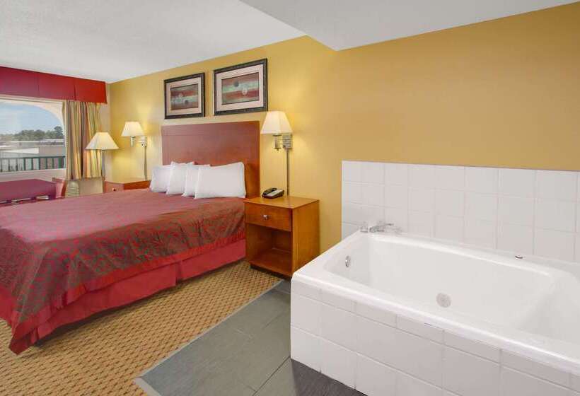 هتل Days Inn By Wyndham Gulfport