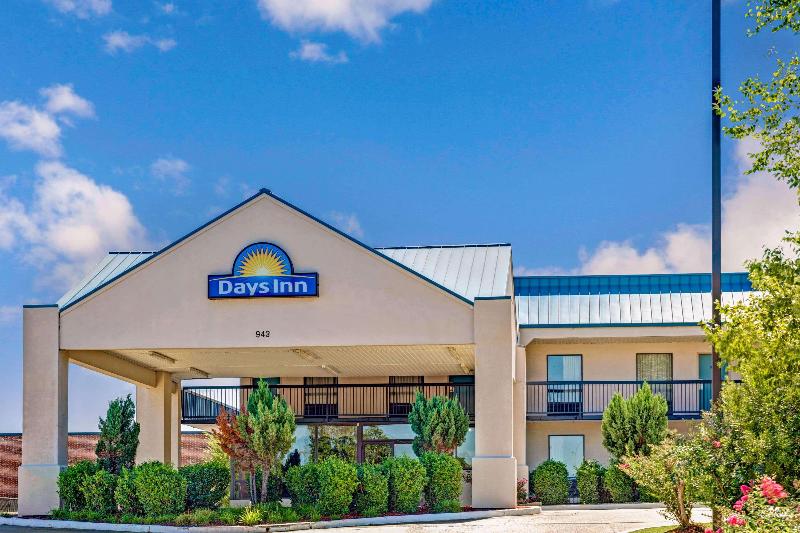 בית מלון כפרי Days Inn By Wyndham Hernando