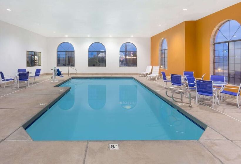 هتل Days Inn By Wyndham Holbrook