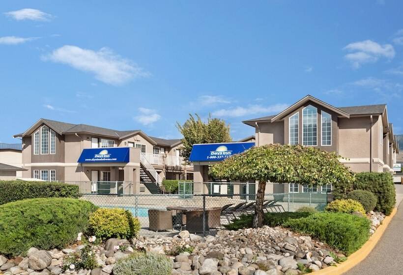 هتل Days Inn By Wyndham Kelowna