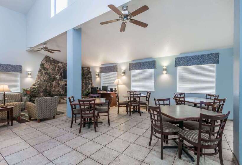 Fotos del hotel Days Inn By Wyndham Las Vegas:  38