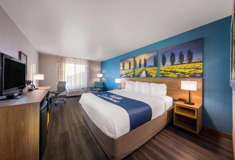 هتل Days Inn By Wyndham Lathrop