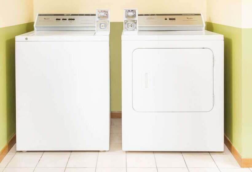 فندق Days Inn By Wyndham Lexington Ne