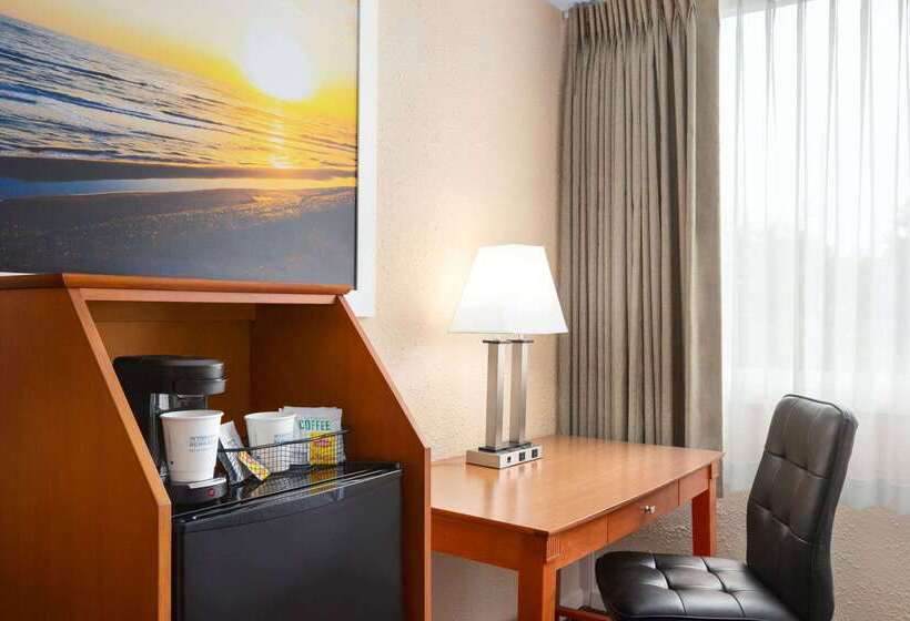 Hotel Days Inn By Wyndham Miami International Airport