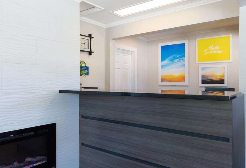 فندق Days Inn By Wyndham Montereyfisherman S Wharf Aquarium