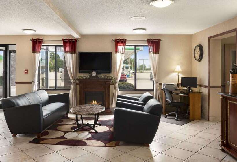 酒店 Days Inn By Wyndham Oglesby/ Starved Rock