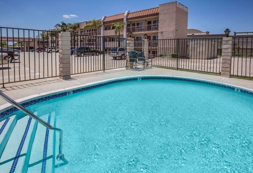 酒店 Days Inn By Wyndham Ontario Airport