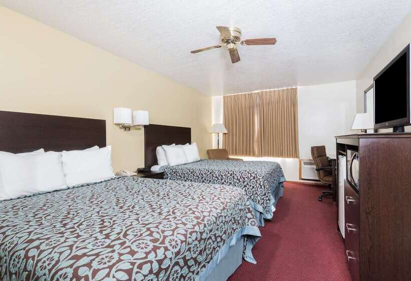 호텔 Days Inn By Wyndham Pueblo