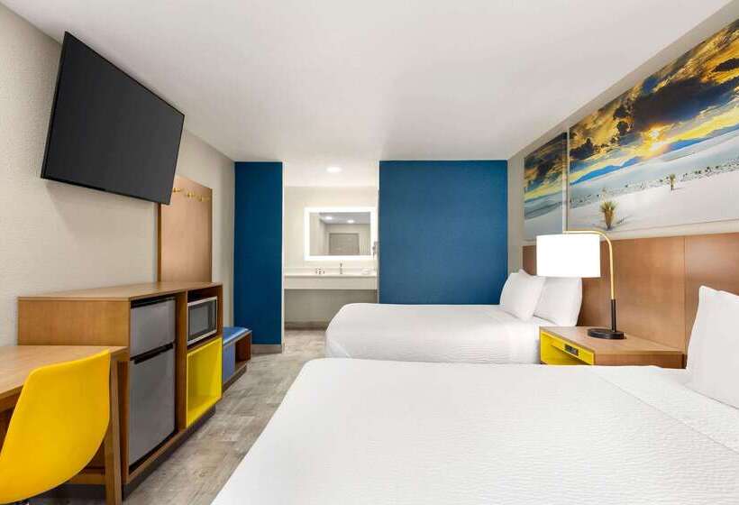 هتل Days Inn By Wyndham Ruidoso Downs