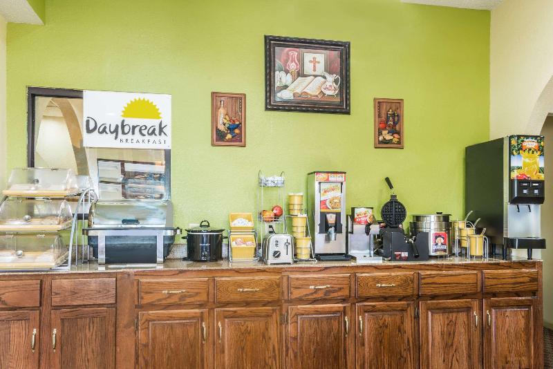 Отель Days Inn By Wyndham Troy