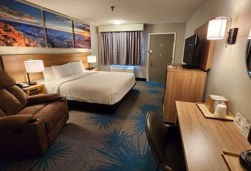 هتل Days Inn By Wyndham Tucumcari