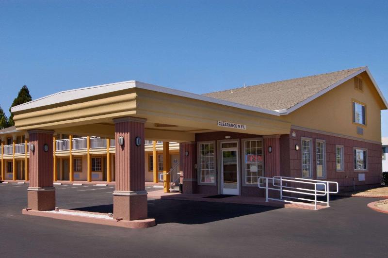 هتل Days Inn By Wyndham Ukiah