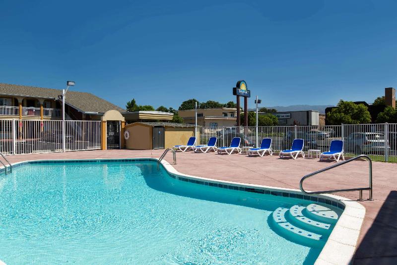 هتل Days Inn By Wyndham Ukiah
