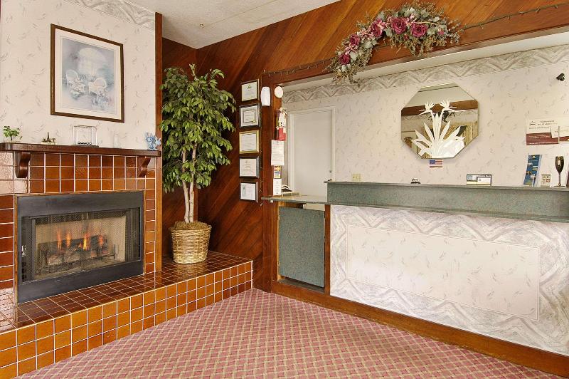 هتل Days Inn By Wyndham Ukiah
