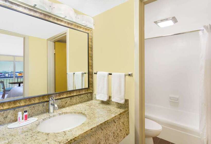 Отель Days Inn By Wyndham Wildwood I75