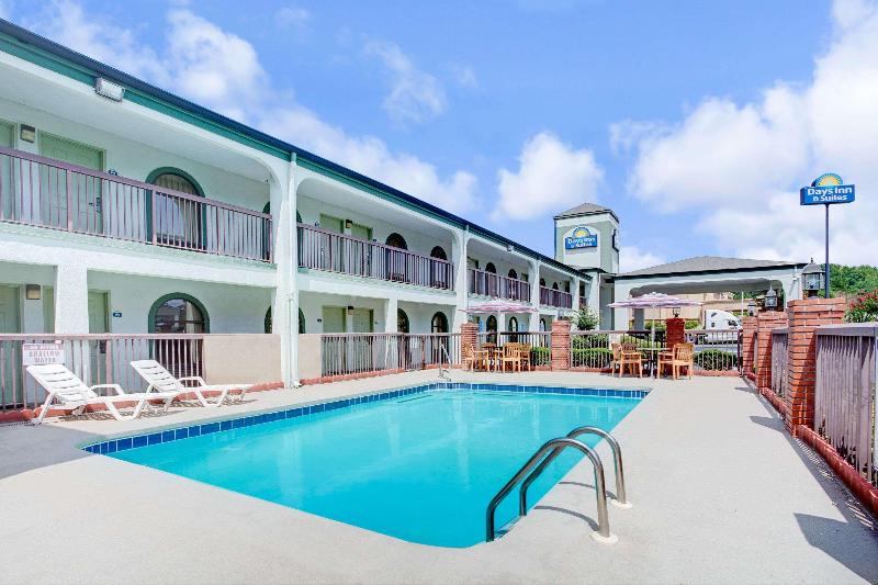 هتل Days Inn & Suites By Wyndham Stockbridge South Atlanta