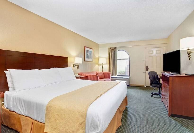 هتل Days Inn & Suites By Wyndham Stockbridge South Atlanta