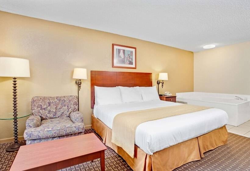 هتل Days Inn & Suites By Wyndham Stockbridge South Atlanta