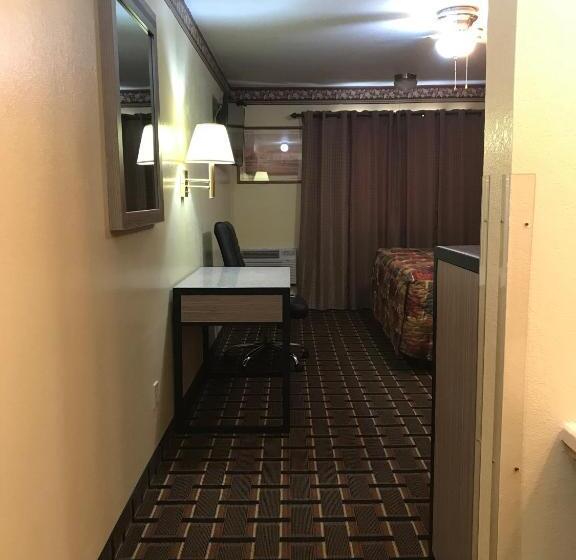酒店 Deluxe Inn Nebraska City