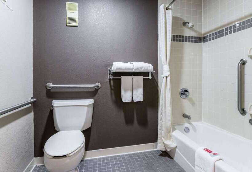 هتل Econo Lodge
