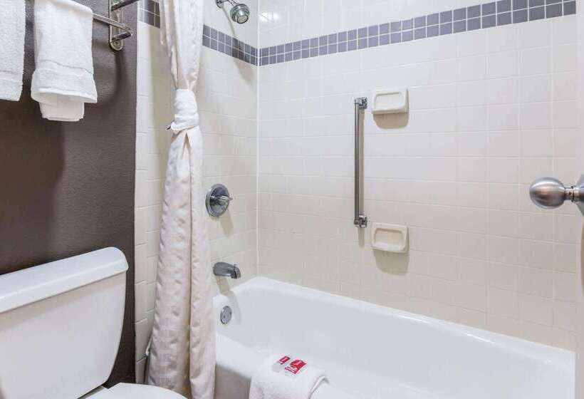 هتل Econo Lodge