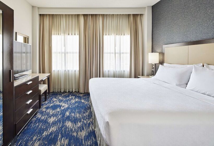 هتل Embassy Suites By Hilton Alexandria Old Town