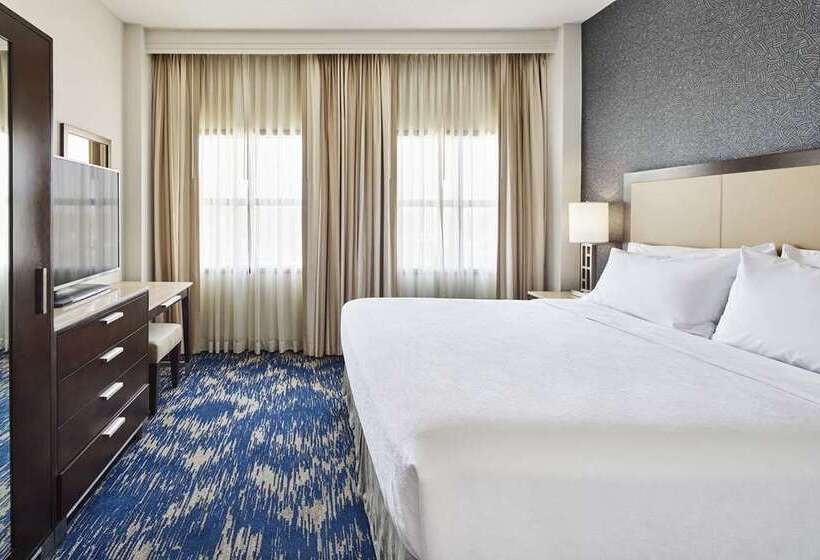 هتل Embassy Suites By Hilton Alexandria Old Town