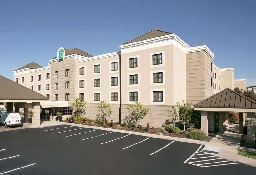 هتل Embassy Suites By Hilton Cleveland Beachwood