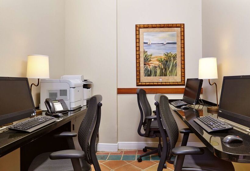 هتل Embassy Suites By Hilton Fort Lauderdale 17th Street