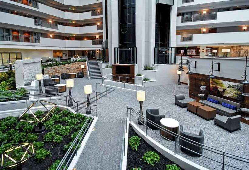 هتل Embassy Suites By Hilton Omaha Downtown Old Market